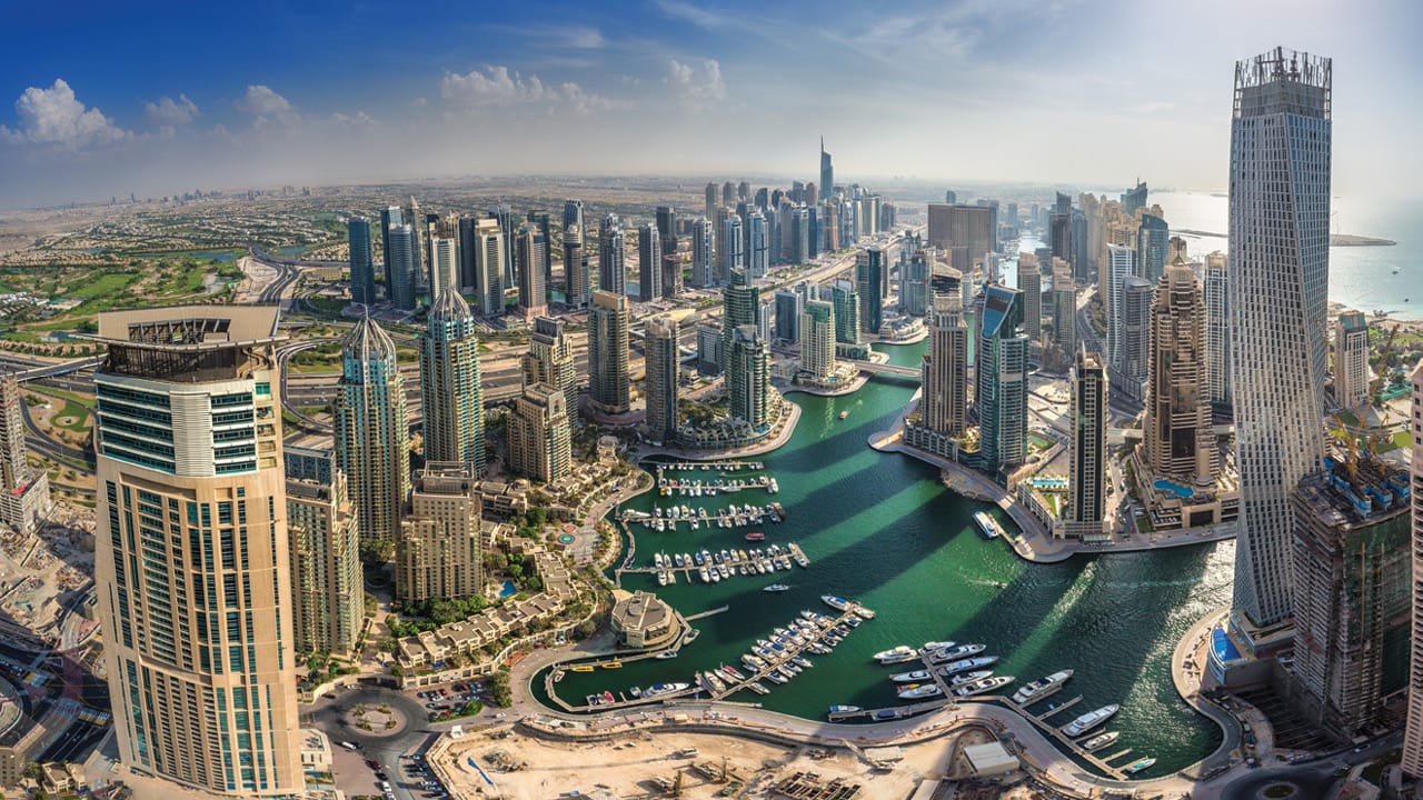 Berwisata Ke Uni Emirat Arab, Jangan Lupa Kunjungi 5 Lokasi Tercantik Ini