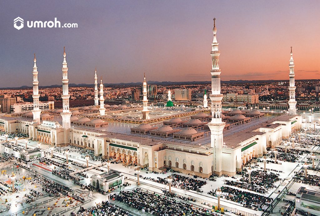 pemandangan masjid apung di jeddah