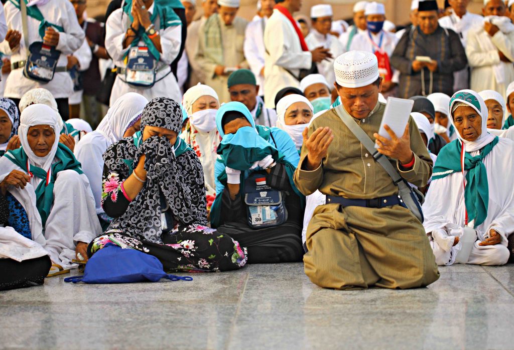 doa sholat jenazah (source shutterstock)