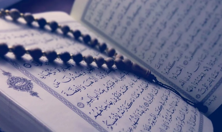 cara-dekat-dengan-allah-source-pixabay-1-1