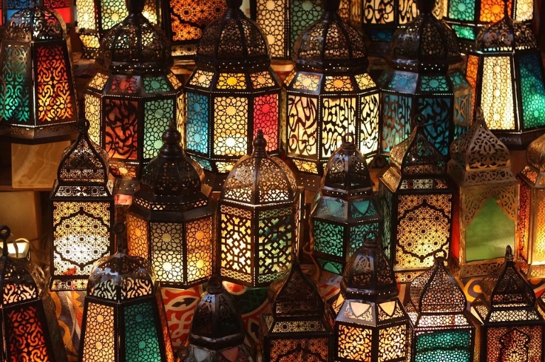 8 keutamaan bulan ramadhan