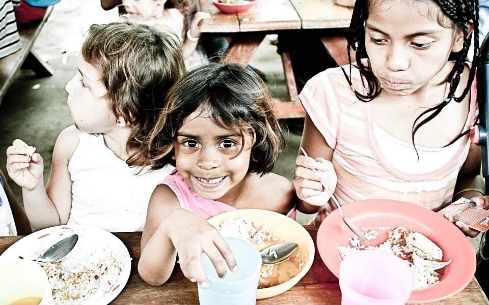 hadits buka puasa dengan anak yatim